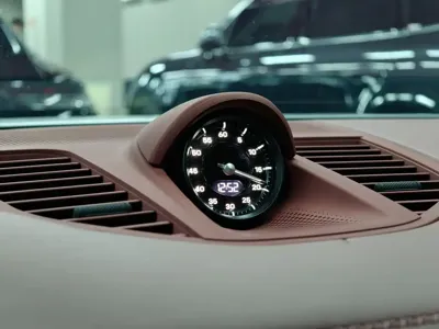 Porsche Panamera 2024, 15000 км, за 808000 CNY - фото 7