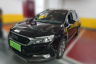DS 6 · 2014 год