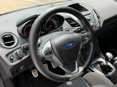 Ford Fiesta 2014, 40000 км, за 125800 CNY - фото 9