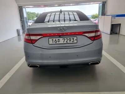 Hyundai Grandeur 2015, 133600 км, за 5500000 KRW