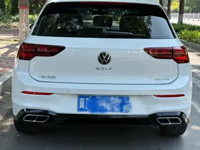 Volkswagen Golf 2024, 18000 км, за 118800 CNY