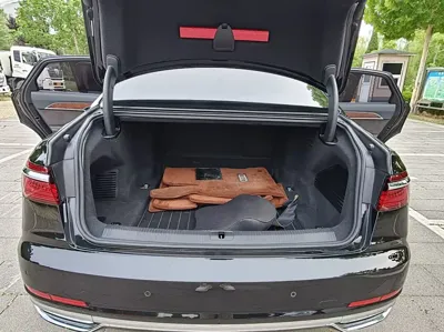 Audi A8 2020, 141000 км, за 278000 CNY - фото 35