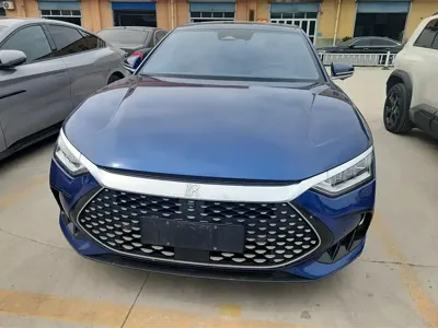 BYD Han 2024, 57400 км, за 111900 CNY