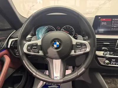 BMW 5 Series 2019, 52800 км, за 189000 CNY - фото 15