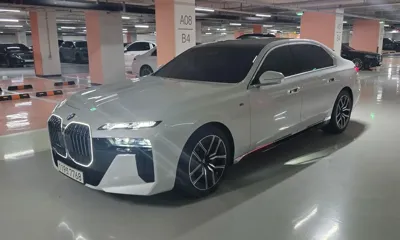 BMW 7-Series · 2025 год