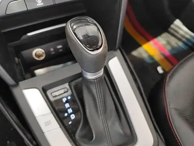 Hyundai Elantra 2016, 106600 км, за 28100 CNY - фото 21