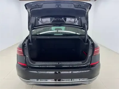 Volkswagen Passat 2023, 33000 км, за 139800 CNY - фото 8