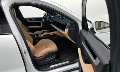 Porsche Cayenne 2025, 12667 км, за 99990000 KRW - фото 26