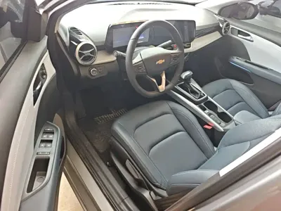 Chevrolet Monza 2024, 33600 км, за 53500 CNY - фото 16