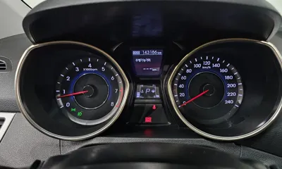Hyundai Avante 2011, 143186 км, за 4200000 KRW - фото 8
