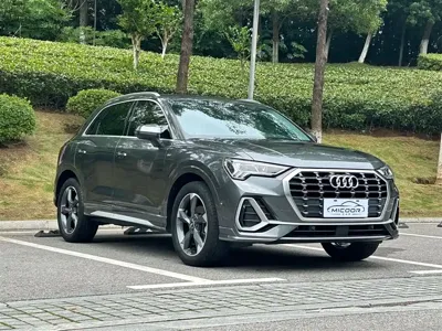 Audi Q3 2022, 40000 км, за 189800 CNY