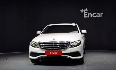 Mercedes-Benz E-Class 2018, 50232 км, за 24990000 KRW - фото 3