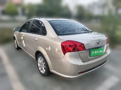 Buick Excelle 2013, 100700 км, за 17579.55 CNY