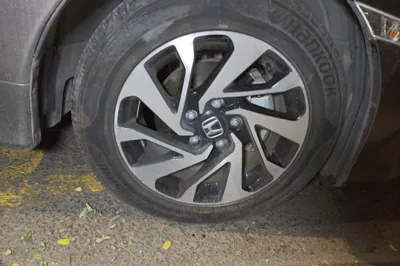 Honda Civic 2016, 55599 км, за 61372.07 CNY - фото 8