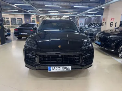 Porsche Cayenne 2024, 25288 км, за 116000000 KRW - фото 3
