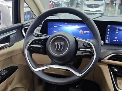 Buick GL8 Hybrid 2025, 6000 км, за 246800 CNY - фото 11