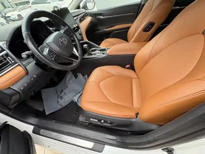 Toyota Camry 2022, 70000 км, за 98800 CNY - фото 5