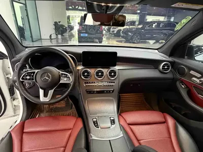 Mercedes-Benz GLC Coupe 2022, 42100 км, за 218000 CNY - фото 8