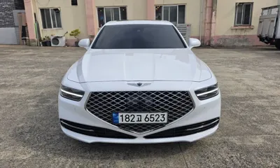 Genesis G90 · 2021 год