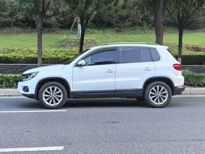 Volkswagen Tiguan 2013, 136000 км, за 26800 CNY