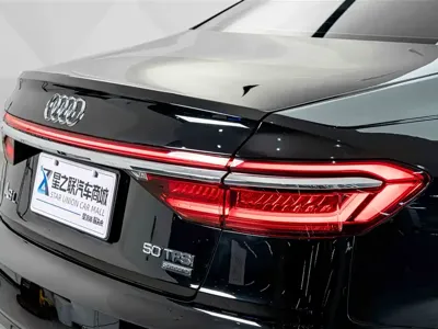 Audi A8 2021, 68000 км, за 326000 CNY - фото 9