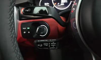 Porsche Cayenne 2023, 52978 км, за 89900000 KRW - фото 33