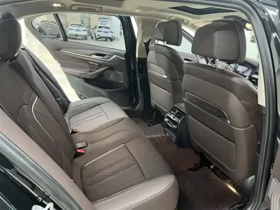 BMW 5 Series 2021, 81000 км, за 225000 CNY - фото 7