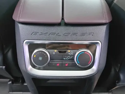 Ford Explorer 2022, 41000 км, за 199800 CNY - фото 21