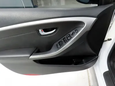 Hyundai i30 2014, 112000 км, за 8800000 KRW - фото 14