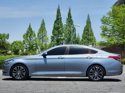 Hyundai Genesis 2014, 273315 км, за 5550000 KRW