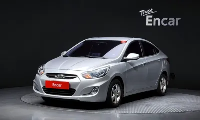 Hyundai Accent · 2012 год