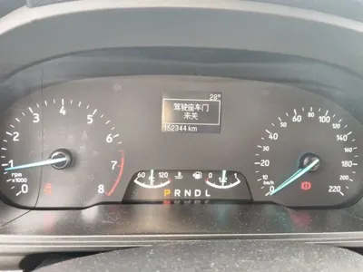Ford EcoSport 2018, 152300 км, за 23100 CNY - фото 8