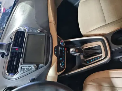 Ford Escort 2015, 82400 км, за 20600 CNY - фото 6