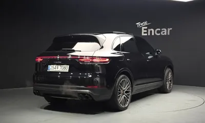 Porsche Cayenne 2021, 45241 км, за 74500000 KRW