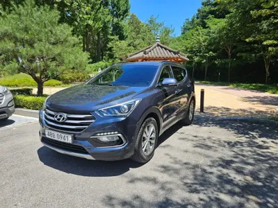Hyundai Santafe 2016, 100123 км, за 13500000 KRW