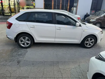 Skoda Rapid Spaceback 2014, 165800 км, за 31217.15 CNY - фото 16
