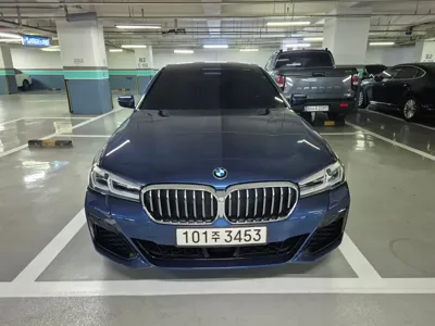 BMW 5-Series · 2021 год