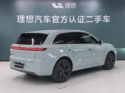 Li Auto Li L6 2025, 6300 км, за 208800 CNY