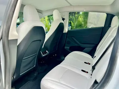 Tesla Model Y 2023, 52000 км, за 179800 CNY