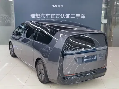 Li Auto Li MEGA 2025, 10000 км, за 455800 CNY - фото 8