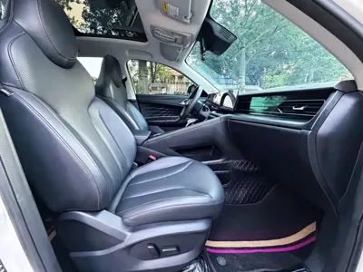 Roewe RX5 2024, 7000 км, за 59800 CNY - фото 18