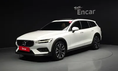 Volvo V60 · 2022 год