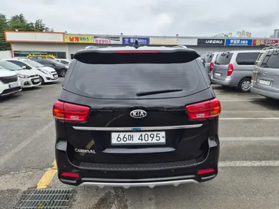 Kia Canival 2019, 128997 км, за 16300000 KRW