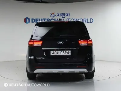Kia Canival 2016, 175717 км, за 9990000 KRW - фото 4