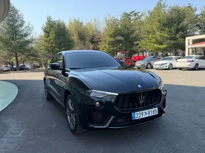 Maserati Levante 2020, 76382 км, за 35990000 KRW