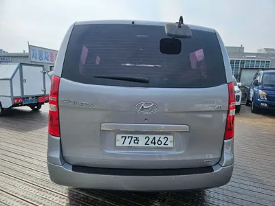 Hyundai Starex 2016, 201634 км, за 8000000 KRW