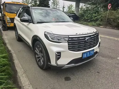 Ford Explorer · 2023 год