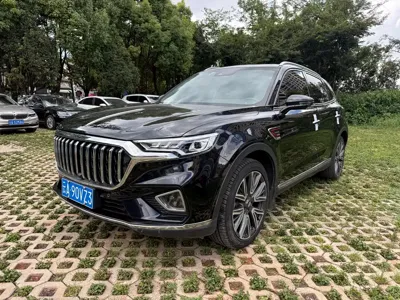 Hongqi Hongqi HS5 · 2022 год