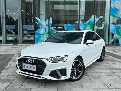 Audi A4L · 2021 год