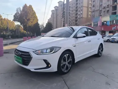 Hyundai Elantra · 2019 год